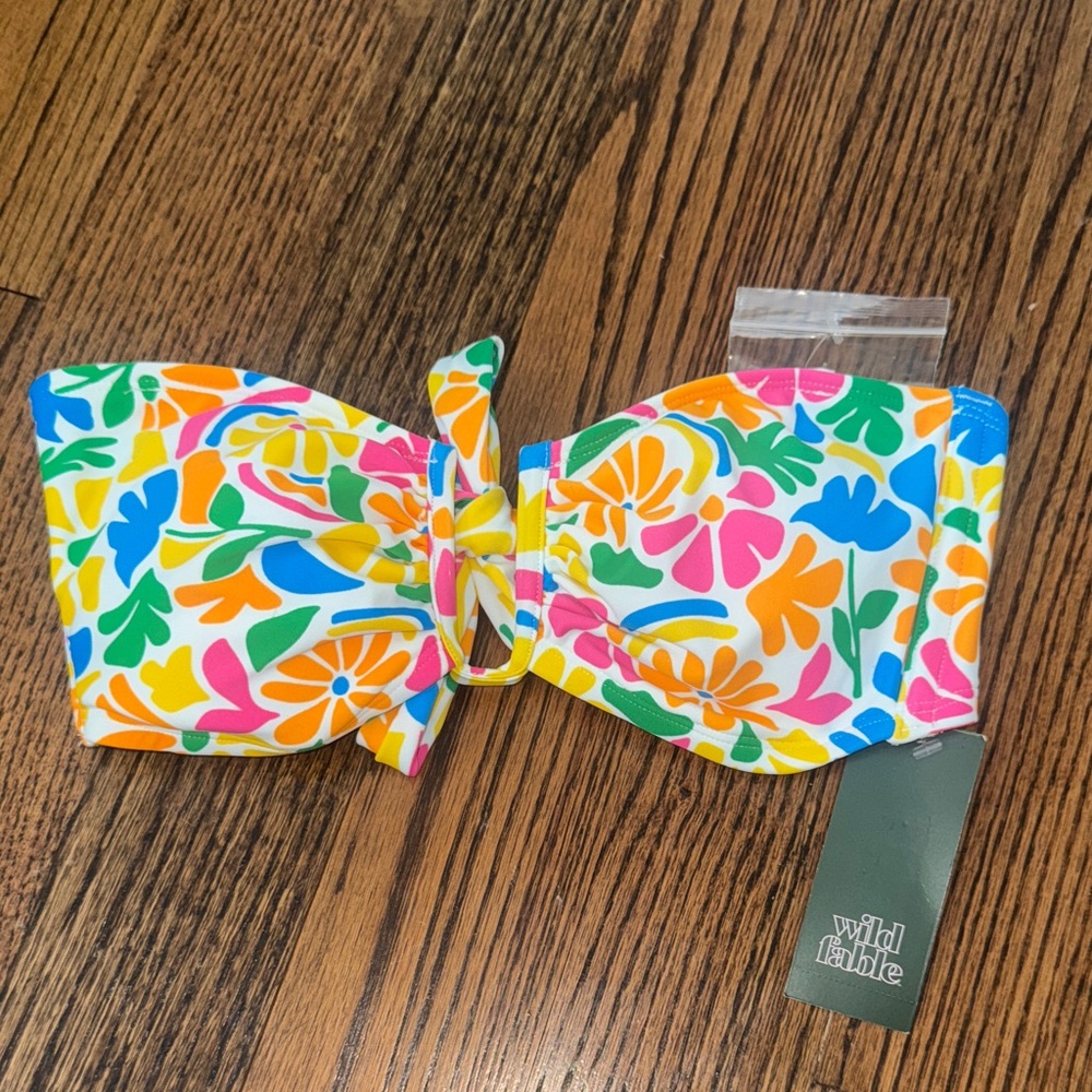 NWT Target Bathingsuit Top!